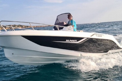 Charter Motorboat Salpa SALPA SUNSIX Bonifacio