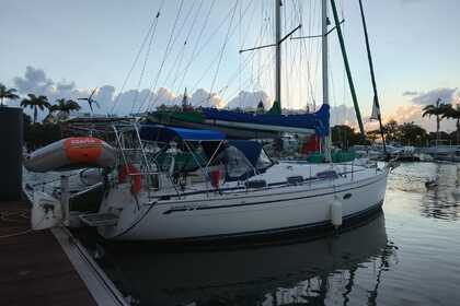 Miete Segelboot Bavaria 34 cruiser Pointe-à-Pitre
