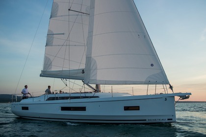 Charter Sailboat  Oceanis 40.1 (3 cab) Zadar