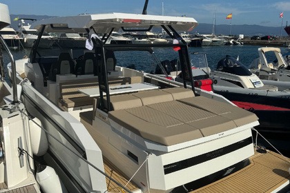 Location Bateau à moteur DE ANTONIO DE ANTONIO 33 Ajaccio