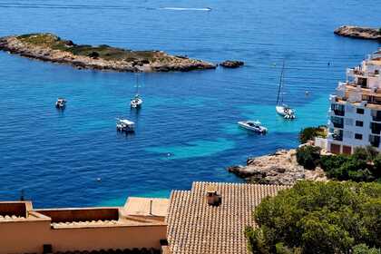 Charter Sailboat Jeanneau Sun Odyssey 37 Mallorca