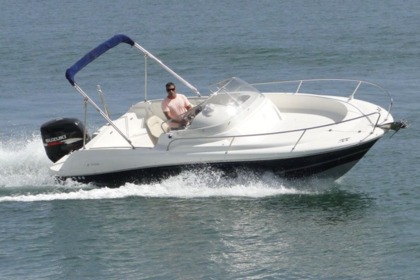 Charter Motorboat Cap Camarat 7.15WA Le Grau-du-Roi