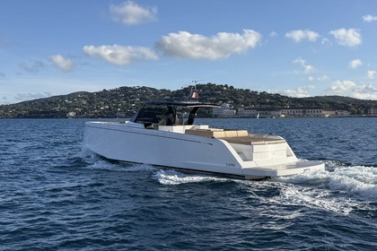 Verhuur Motorboot PARDO PARDO 50 Saint-Tropez