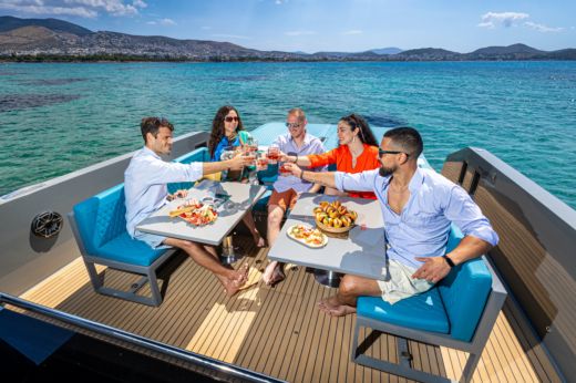 Motorboat Pardo P38 Plan du bateau