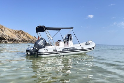Location Semi-rigide Capelli Tempest 630s Belle-Île-en-Mer