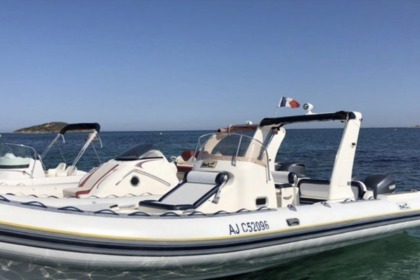 Miete RIB Bwa 9m Teck Le Lavandou