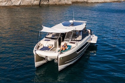 Hire Motorboat AP YACHT CONCEPTION YOT 41 Saint-Raphaël