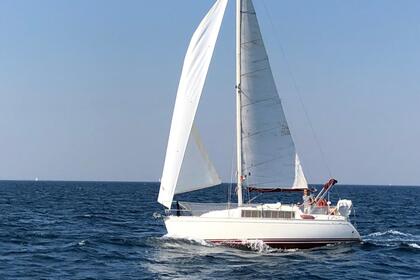 Hire Sailboat Delphia 29 Piran