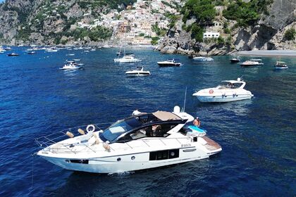 Noleggio Barca a motore Cranchi M44 Ht Salerno