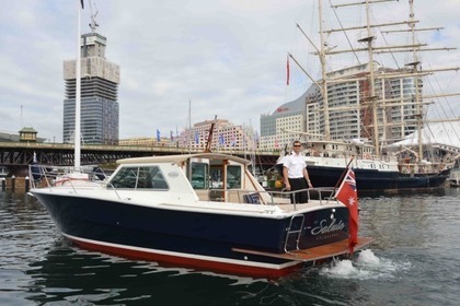 Hire Motorboat Randell 32 Sydney