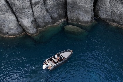 Ενοικίαση Σκάφος χωρίς δίπλωμα  LUXURY BLACK BOAT Σαντορίνη