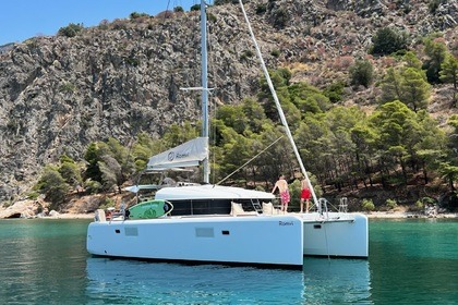 Charter Catamaran Lagoon Lagoon 400 Nafplion