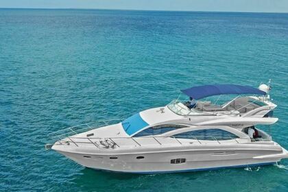 Hire Motor yacht Majesty Majesty 56 Casa de Campo