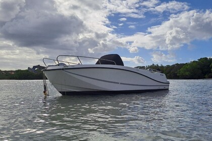 Verhuur Motorboot Quicksilver 755 open Le Diamant