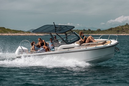 Rental Motorboat Nimbus T8 Mahón