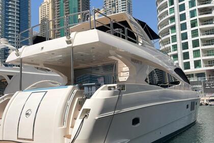 Verhuur Motorjacht Majesty 77 Dubai