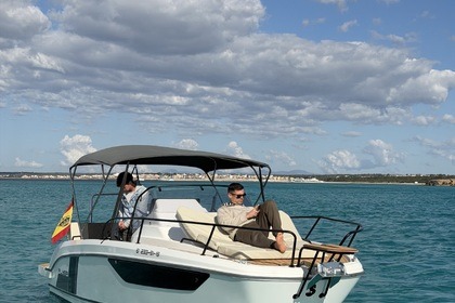 Aluguel Lancha Beneteau Flyer 8 SUNDECK Es Trenc