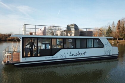 Charter Houseboat Luxboot BT02 Kinrooi