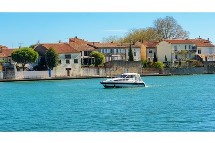 Hire Houseboat crown blue line capri Castelnaudary