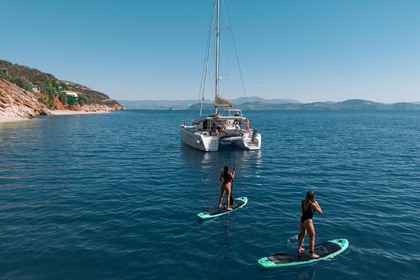Charter Catamaran Lagoon Lagoon 400 Nafplion