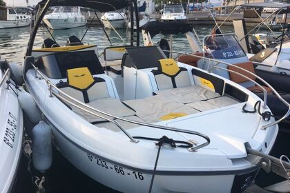 Location Bateau à moteur BENETEAU 7.7 SPORTDECK Portocolom