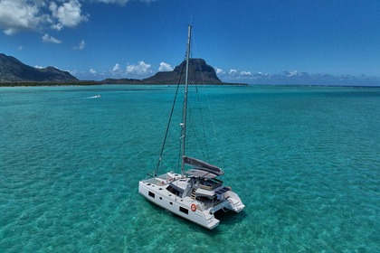 Rental Catamaran  Nautitech 46 Fly  Black River