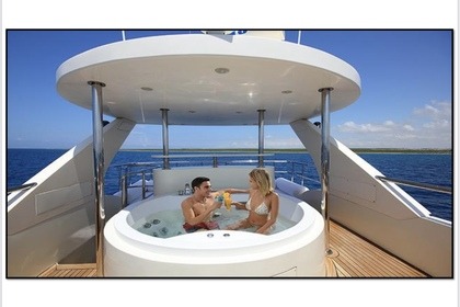 Чартер Моторная яхта CST 32m Amazing yacht with jacuzzi B68! CST 32m Amazing yacht with jacuzzi B68! Стамбул