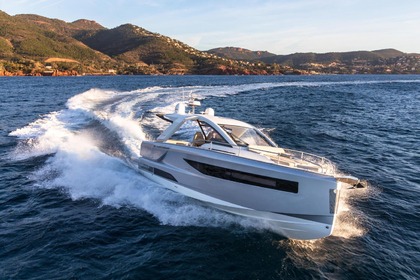 Alquiler Lancha Jeanneau DB 37 Rapallo