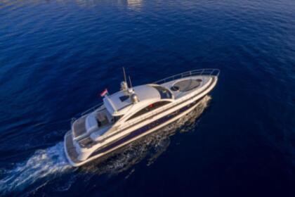 Charter Motorboat Fairline Targa 62 Split