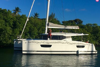 Charter Catamaran Fountaine Pajot LUCIA 40 Le Marin