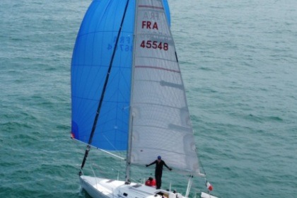 Charter Sailboat Beneteau First 31.7 Saint-Gilles-Croix-de-Vie