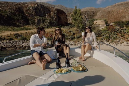 Miete Motorboot Barqa Q20 Sorrent