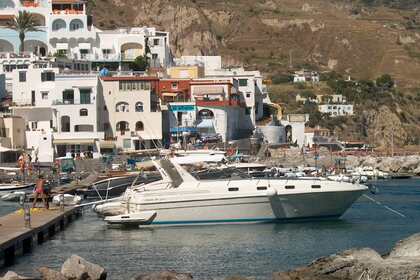 Charter Motorboat Fiart Mare Fiart 36 Genius Minori