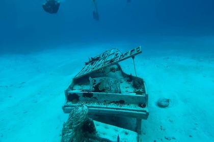 Hire Catamaran Bali - Catana 4.6 Nassau