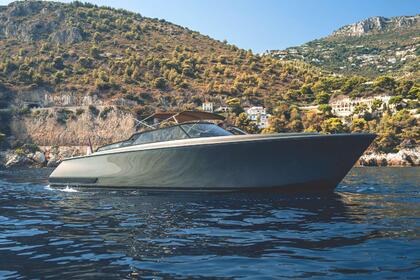 Hire Motorboat REBORN BOWRIDER 38 Antibes