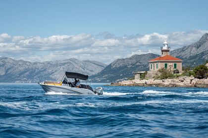 Charter Motorboat Quicksilver 675 Makarska Riviera