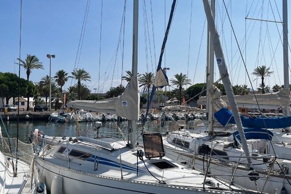 Charter Sailboat Beneteau first 29 Saint-Cyprien