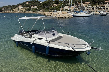 Charter Motorboat Jeanneau Cap Camarat 6.5 Wa Saint-Cyr-sur-Mer