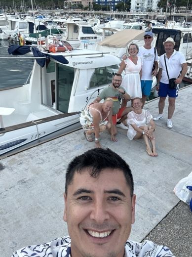 L'Hospitalet de l'Infant Motorboat Beneteau Antares 710 alt tag text