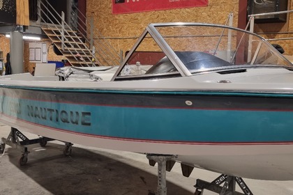 Charter Motorboat Correct Craft Sport Nautique Doussard