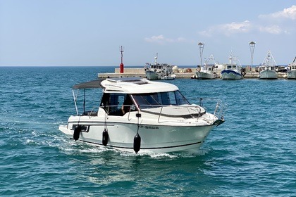 Charter Motorboat Jeanneau Merry Fisher 795 Koper