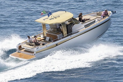 Чартер Моторная яхта ITALYURE Yachts Italyure 35 classic Амальфи