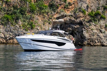 Hire Motorboat Princess V40 Monaco