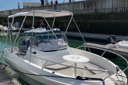 Hire Motorboat Jeanneau Cap Camarat 5.5 CC Style Série 2 Palavas-les-Flots