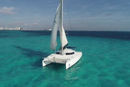 Hire Catamaran Fountaine Pajot Belize 43 Cancún
