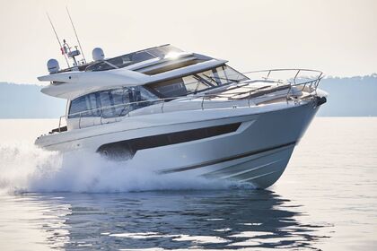 Hire Motorboat PRESTIGE 630s Cannes