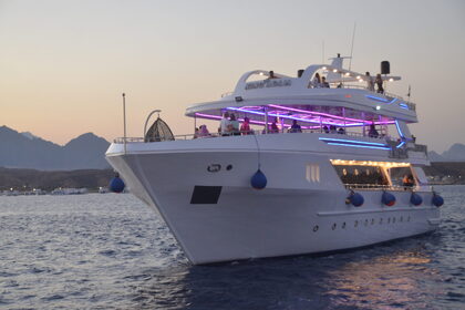 Чартер Моторная яхта Fantazia Shipyard Customised Шарм-эль-Шейх