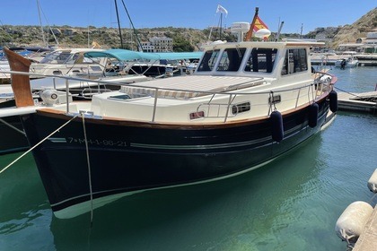 Noleggio Barca a motore Menorquin Yachts 100 Mahón