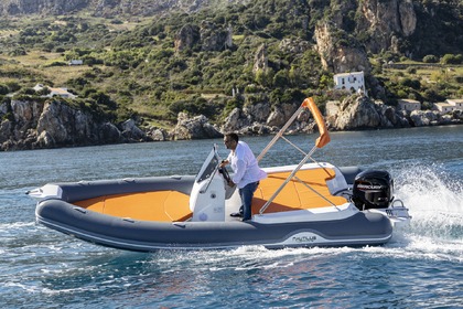 Location Semi-rigide Nautilus Nautilus 630 San Vito Lo Capo