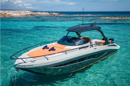 Location Bateau à moteur FIM Regina 340 Ibiza